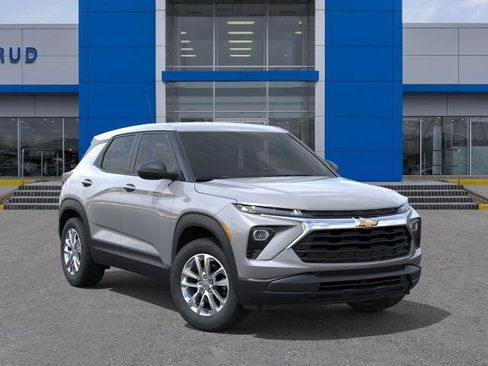 New 2026 Chevrolet TrailBlazer LS FWD image 31
