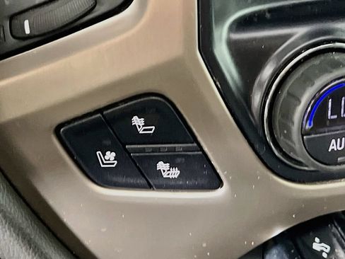 Certified 2018 GMC Sierra 3500 Denali w/ Duramax Plus Package AWD/4WD image 20