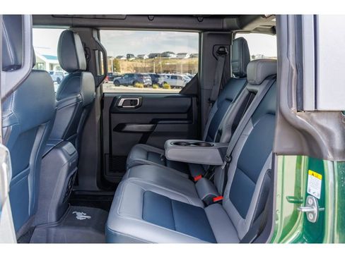 Used 2024 Ford Bronco Outer Banks w/ Sasquatch Package AWD/4WD image 13