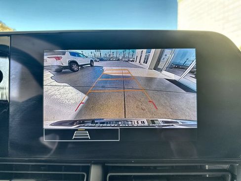 Used 2025 Chevrolet Trax RS w/ Sunroof Package FWD image 14