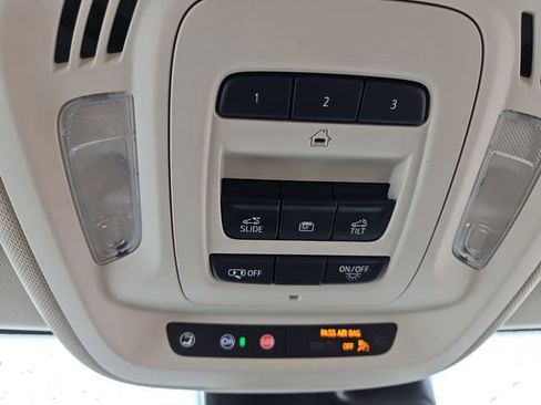 Used 2023 Buick Envision Avenir AWD/4WD image 62