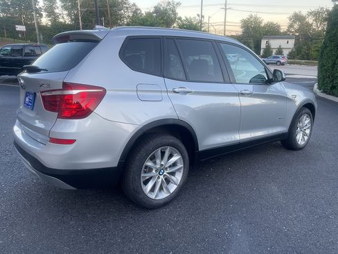 Used 2016 BMW X3 xDrive28i image 3
