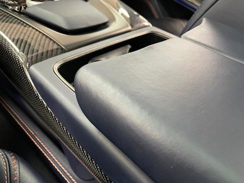 Used 2022 Aston Martin DBX AWD/4WD image 41