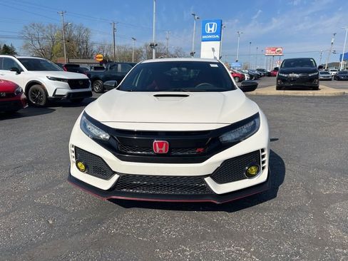 Used 2019 Honda Civic Type R image 8
