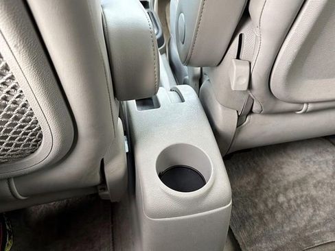 Used 2006 Chevrolet HHR LT w/ Preferred Equipment Group image 14