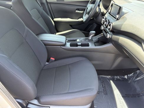 Used 2023 Nissan Sentra S FWD image 11