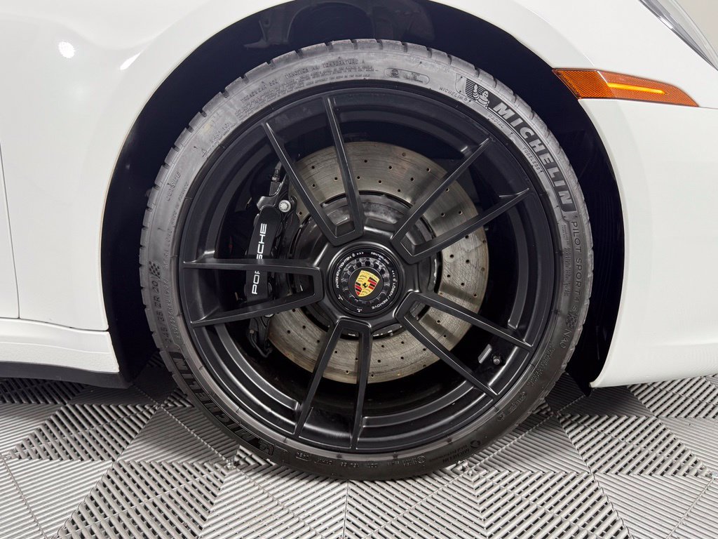 Certified 2022 Porsche 911 Targa 4 GTS AWD/4WD image 19
