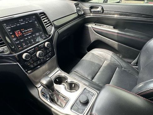Used 2021 Jeep Grand Cherokee Trailhawk w/ Trailhawk Luxury Group AWD/4WD image 27
