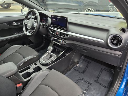 Used 2024 Kia Forte GT-Line w/ GT-Line Premium Package image 27