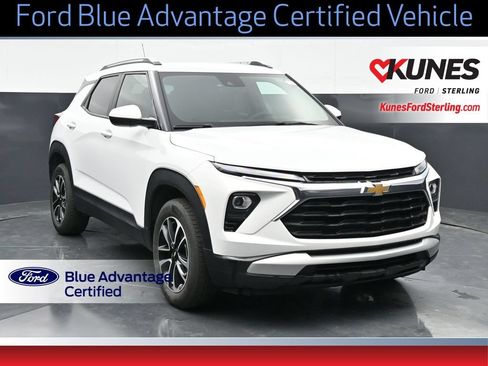 Used 2025 Chevrolet TrailBlazer LT w/ Driver Confidence Package AWD/4WD image 1