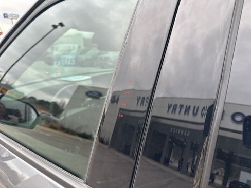 Certified 2025 Ford Explorer ST w/ Sun And Sound Package image 9