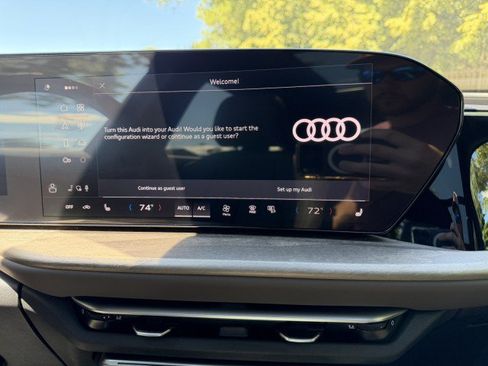 Certified 2025 Audi Q5 Premium w/ Convenience Package AWD/4WD image 14