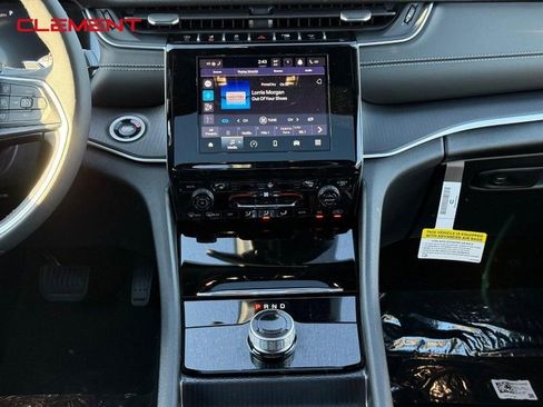 New 2025 Jeep Grand Cherokee Laredo X w/ Luxury Tech Group I image 10