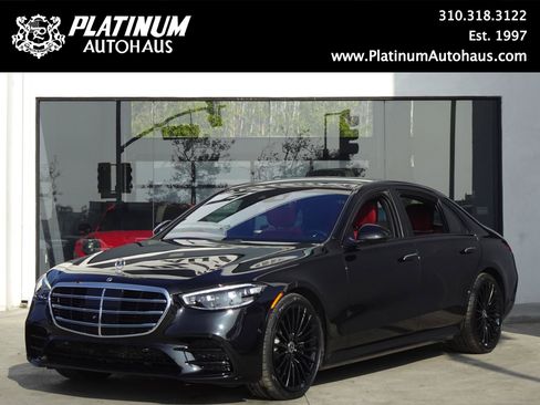 Used 2021 Mercedes-Benz S 580 4MATIC Sedan image 1