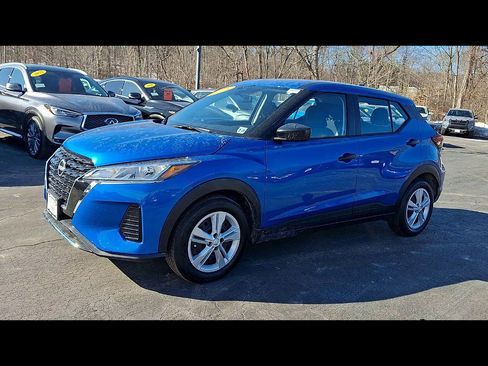 Used 2025 Nissan Kicks Play S image 4