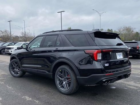 New 2026 Ford Explorer ST image 5