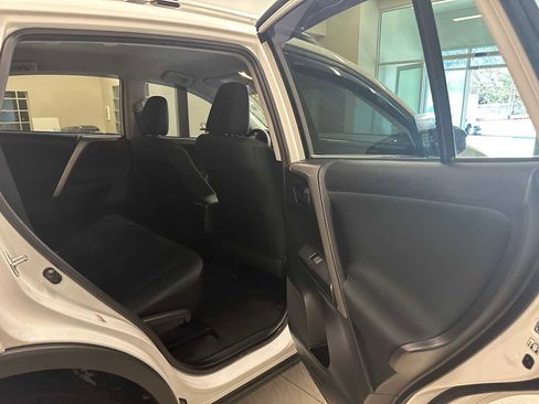 Used 2016 Toyota RAV4 LE image 26