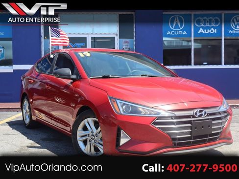 Used 2019 Hyundai Elantra SEL FWD image 1