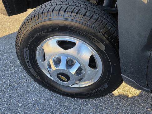 Used 2019 Chevrolet Silverado 3500 High Country w/ Duramax Plus Package image 32