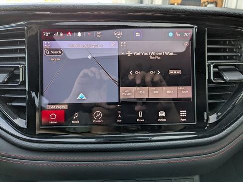 Used 2025 Dodge Durango GT AWD/4WD image 19