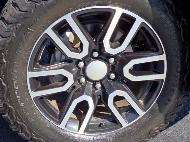 Used 2019 GMC Sierra 1500 AT4 w/ AT4 Premium Package AWD/4WD image 15