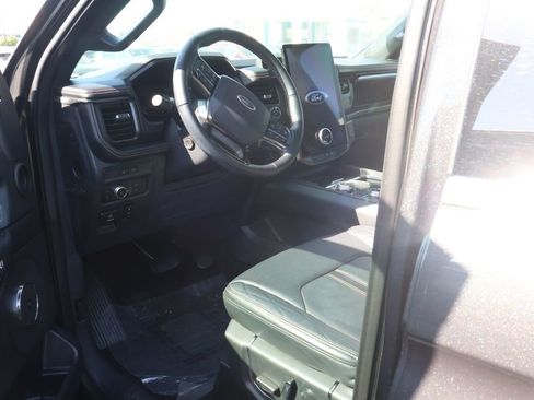 Used 2022 Ford Expedition Platinum AWD/4WD image 8