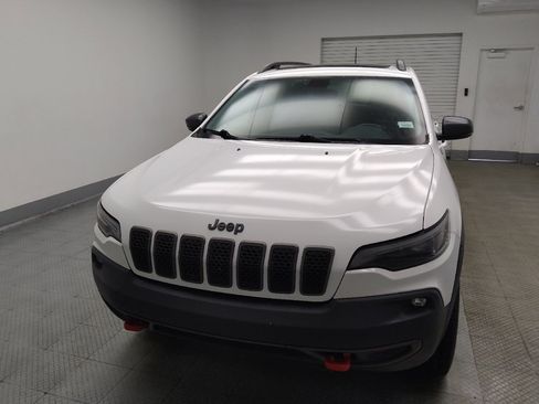 Used 2019 Jeep Cherokee Trailhawk w/ Comfort/Convenience Group AWD/4WD image 15