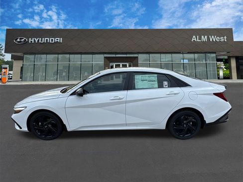 New 2026 Hyundai Elantra SEL Sport Premium FWD image 9