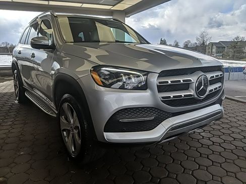 Used 2022 Mercedes-Benz GLS 450 4MATIC image 3