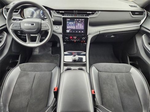 Used 2024 Jeep Grand Cherokee L Laredo image 24