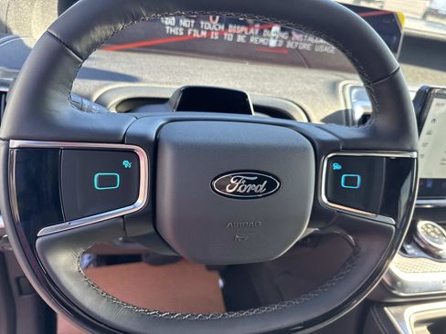 New 2025 Ford Expedition Platinum w/ Stealth Performance Package image 10