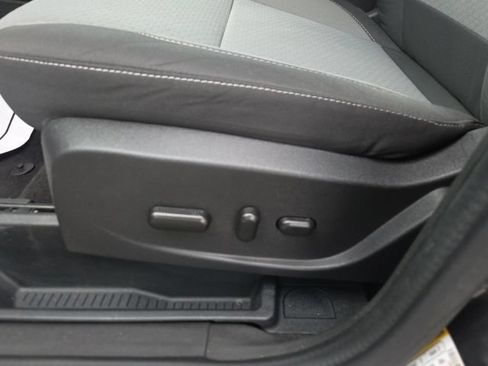Used 2017 Ford C-MAX SE w/ Equipment Group 201A FWD image 26