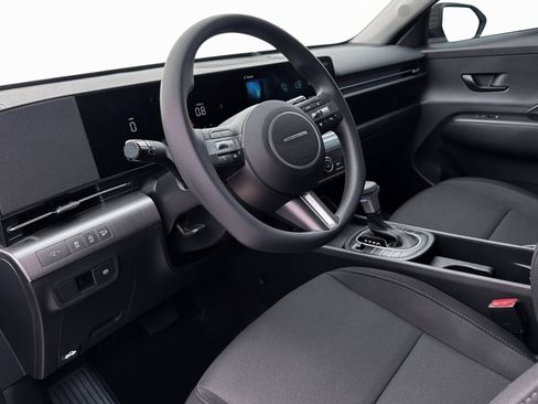 New 2026 Hyundai Kona SE image 14