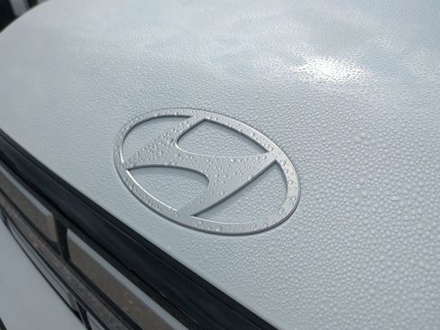 New 2026 Hyundai Santa Fe SE image 13