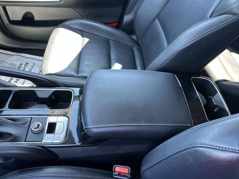 Used 2024 Kia Telluride S w/ S Sunroof Package FWD image 27
