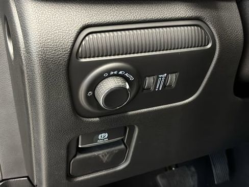 New 2026 Jeep Grand Wagoneer 4WD image 15