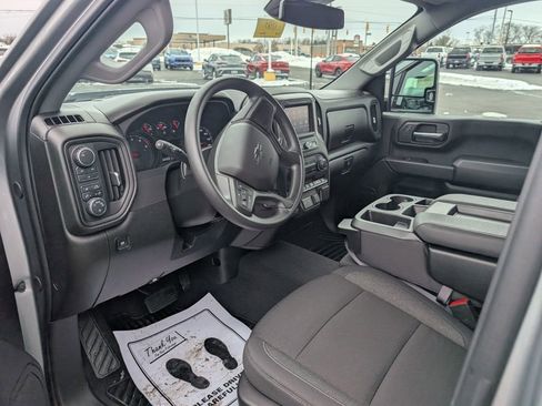 Used 2025 Chevrolet Silverado 2500 Custom w/ Custom Value Package image 14