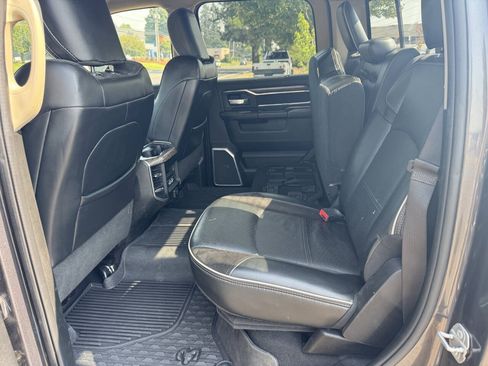 Used 2021 RAM 3500 Laramie AWD/4WD image 7