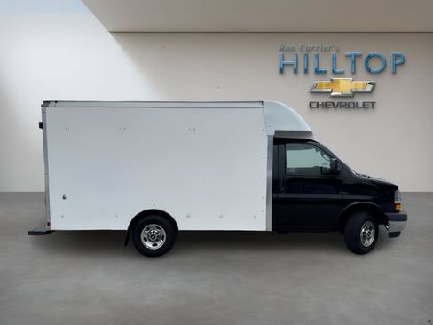 Used 2020 Chevrolet Express 3500 w/ Power Convenience Package RWD image 4