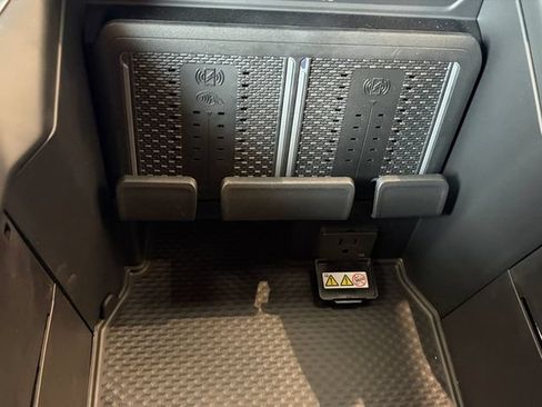 New 2026 RAM 2500 Laramie AWD/4WD image 33