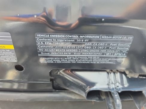 Used 2018 Nissan Pathfinder Platinum AWD/4WD image 32
