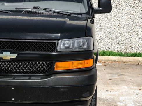 Used 2021 Chevrolet Express 2500 w/ Driver Convenience Package image 42