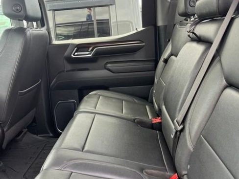 Used 2023 GMC Sierra 1500 SLT AWD/4WD image 8