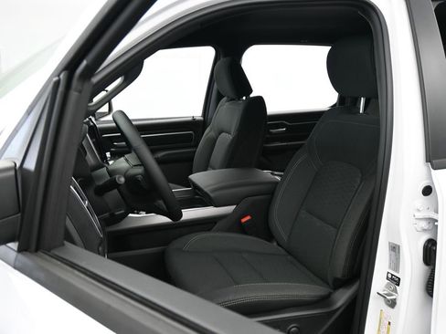 New 2026 RAM 1500 4x4 Crew Cab image 10