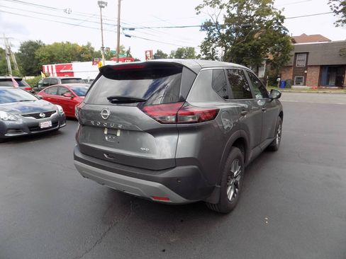 Used 2023 Nissan Rogue S AWD/4WD image 4