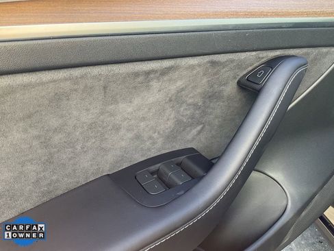 Used 2023 Tesla Model 3 Standard Range image 24