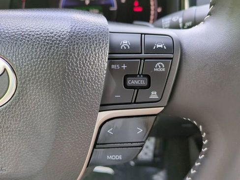 Used 2026 Toyota Camry SE w/ Convenience Package image 23