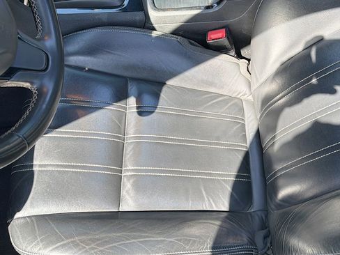 Used 2022 Chrysler 300 S image 19