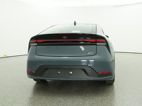 New 2026 Toyota Prius LE image 23