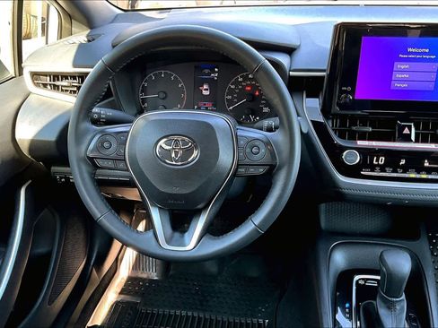 Certified 2025 Toyota Corolla SE image 5